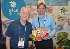 Dariel Trottier and Chris Messent with the Star Group. They show the company’s latest product: Taste Buddies seedless & sweet peppers.